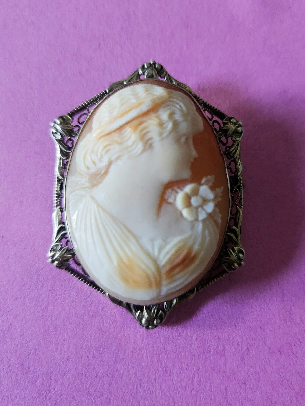 Vintage Sterling Silver Cameo Brooch